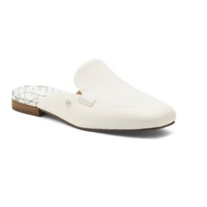 UGG white leather Mule